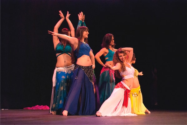 Bailes y danza para tus despedidas de Solteros y solteras 